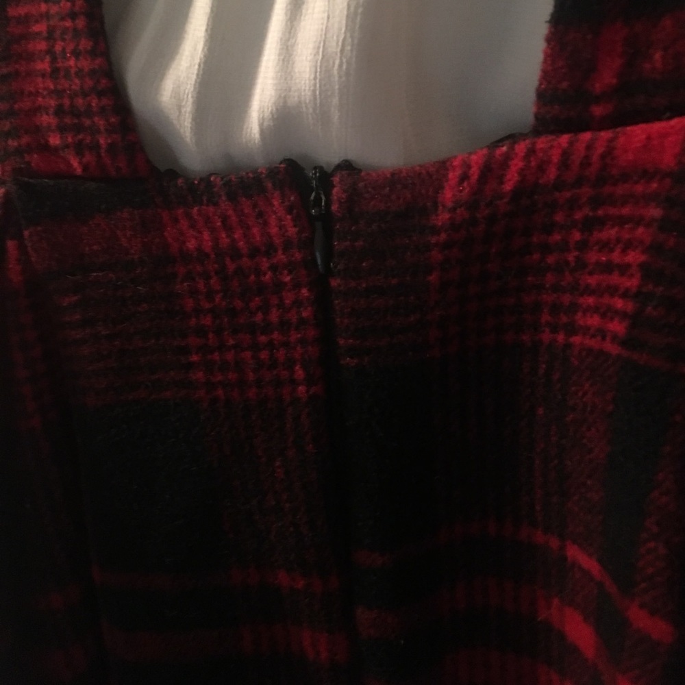 Dress - Picture 4 of 8