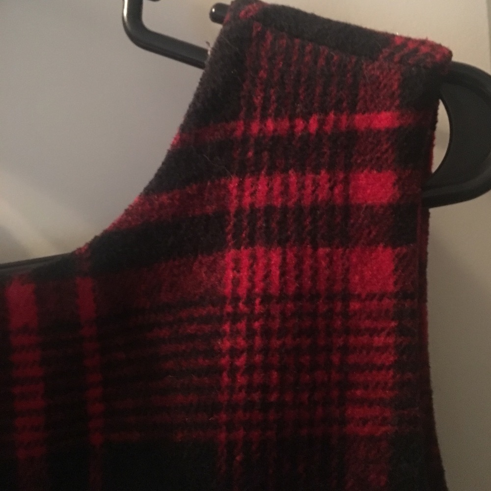 Dress - Picture 8 of 8