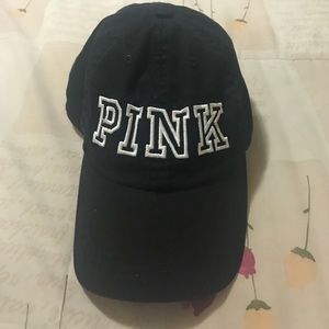 BLACK VS PINK HAT
