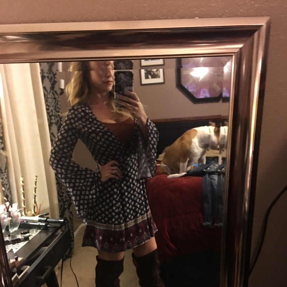 Super cute bell sleeve dress