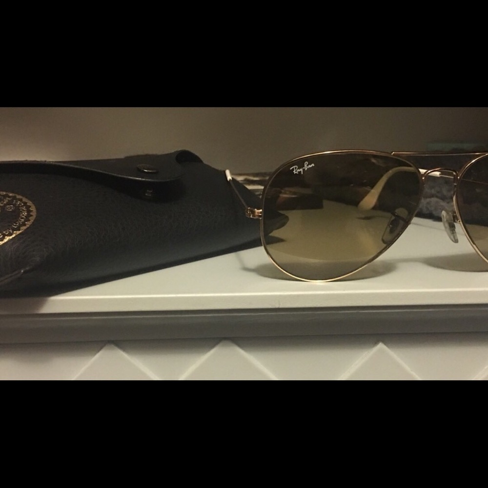 ‼️Authentic Ray Bans - Picture 2 of 4