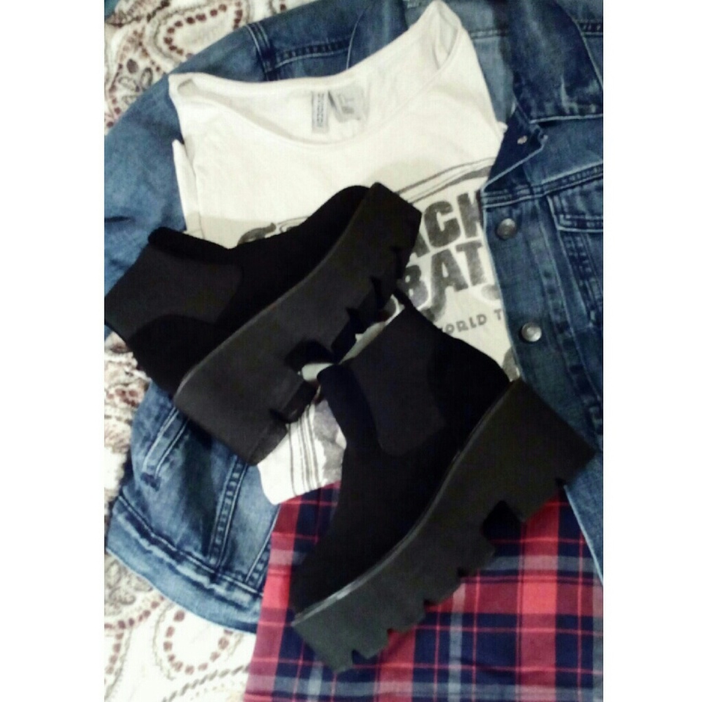 Grunge black platform boots