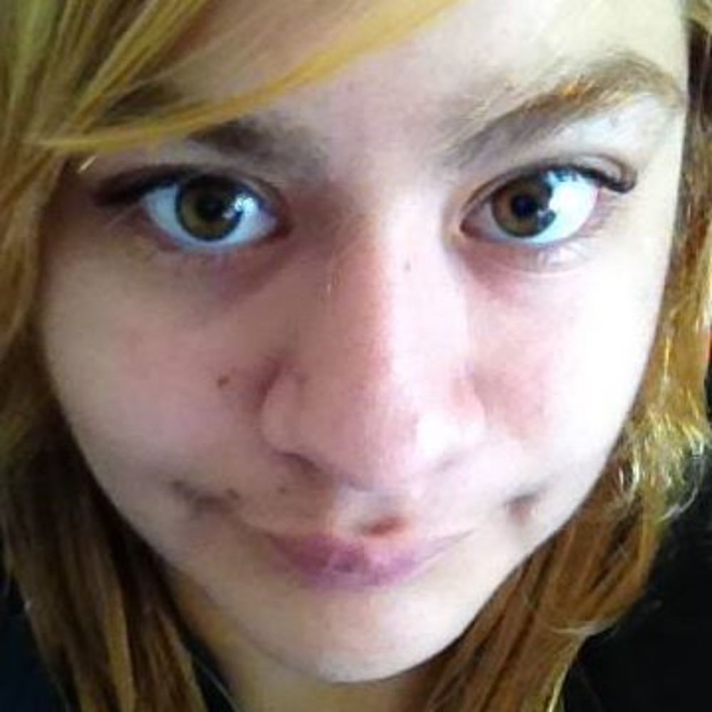 Meet your Posher, Beatriz