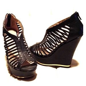CHERIE wedges: US 6.5