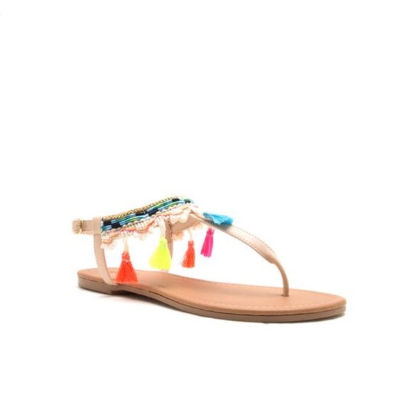 1 Left!!! NWT. Colored fringe tan sandals - Picture 7 of 8