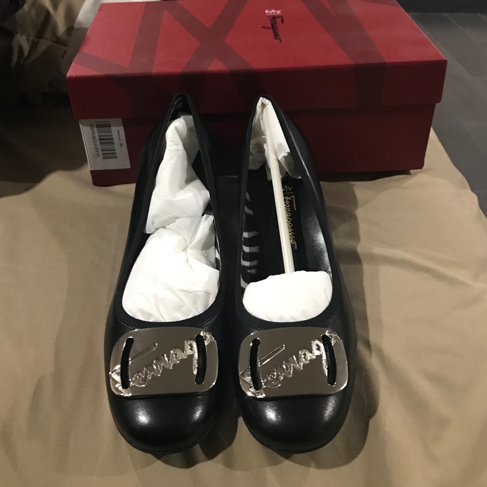 Ferragamo shoes brand new