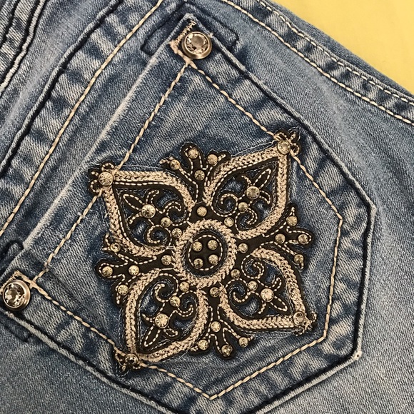 MissMe Jeans - Picture 2 of 4