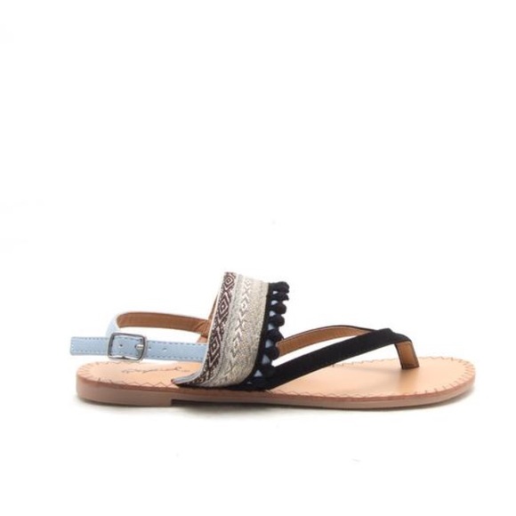 1 LEFT!!! NWT. Embroidered Pom Pom sandal - Picture 7 of 8