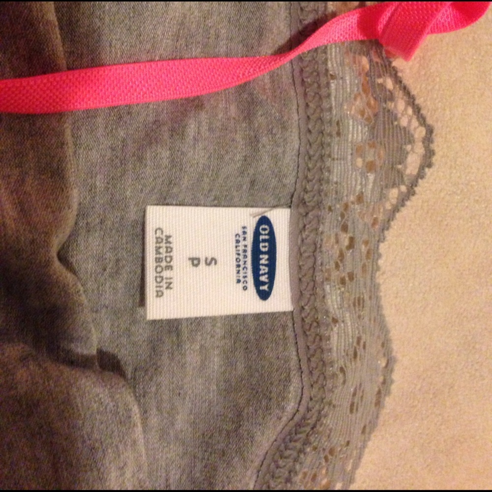 Old Navy tank - Picture 3 of 4