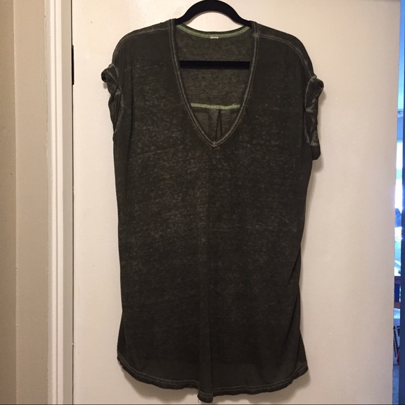 Free People Top - Picture 1 of 2