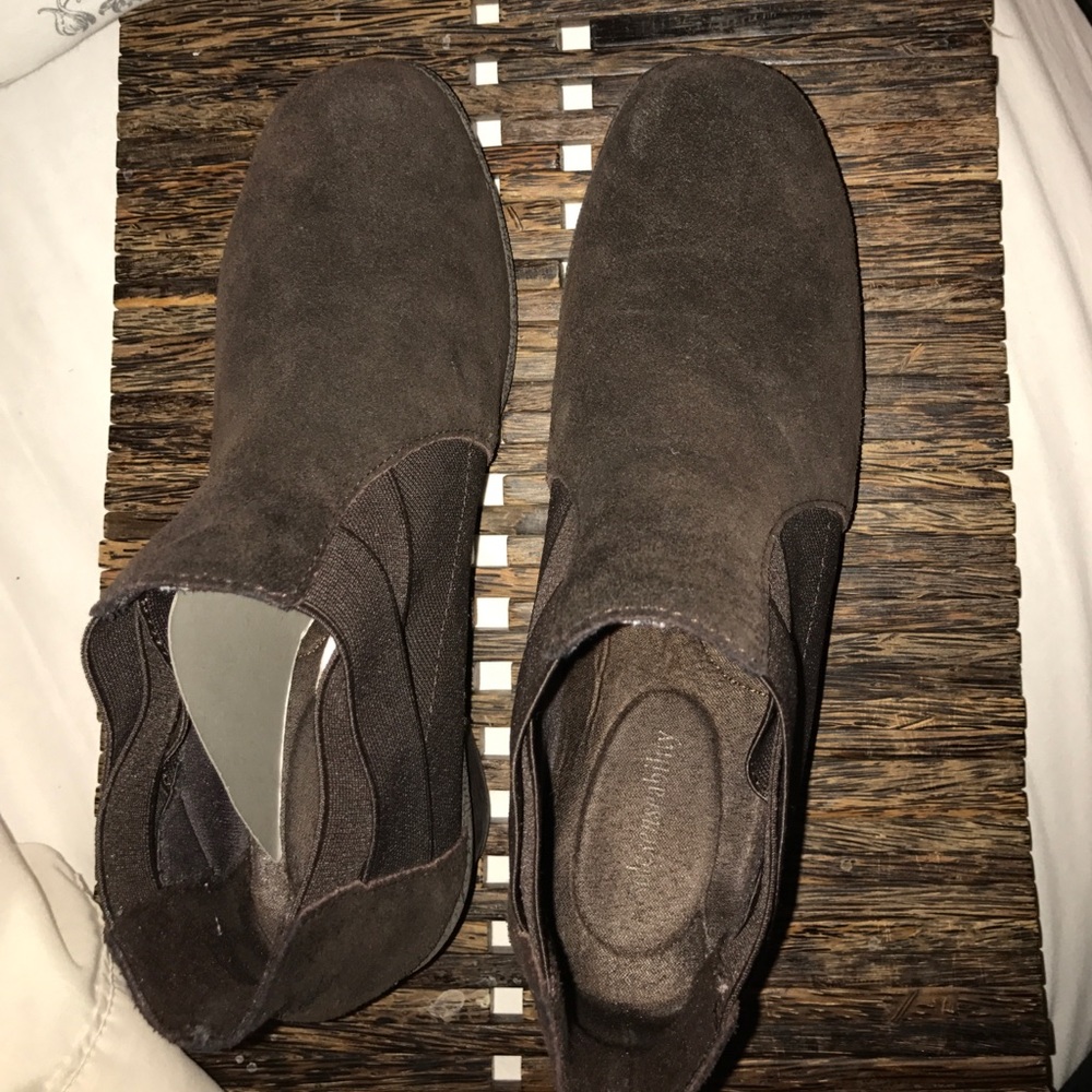 Soft padded suede ankle boots