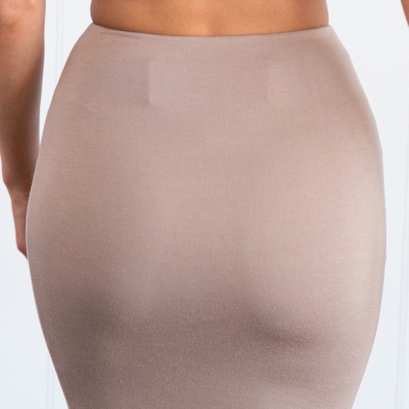 LAST 1 (MED - SKIRT ONLY) ROSELA in Mocha - Picture 2 of 3