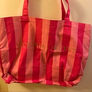 VS Weekender Bag