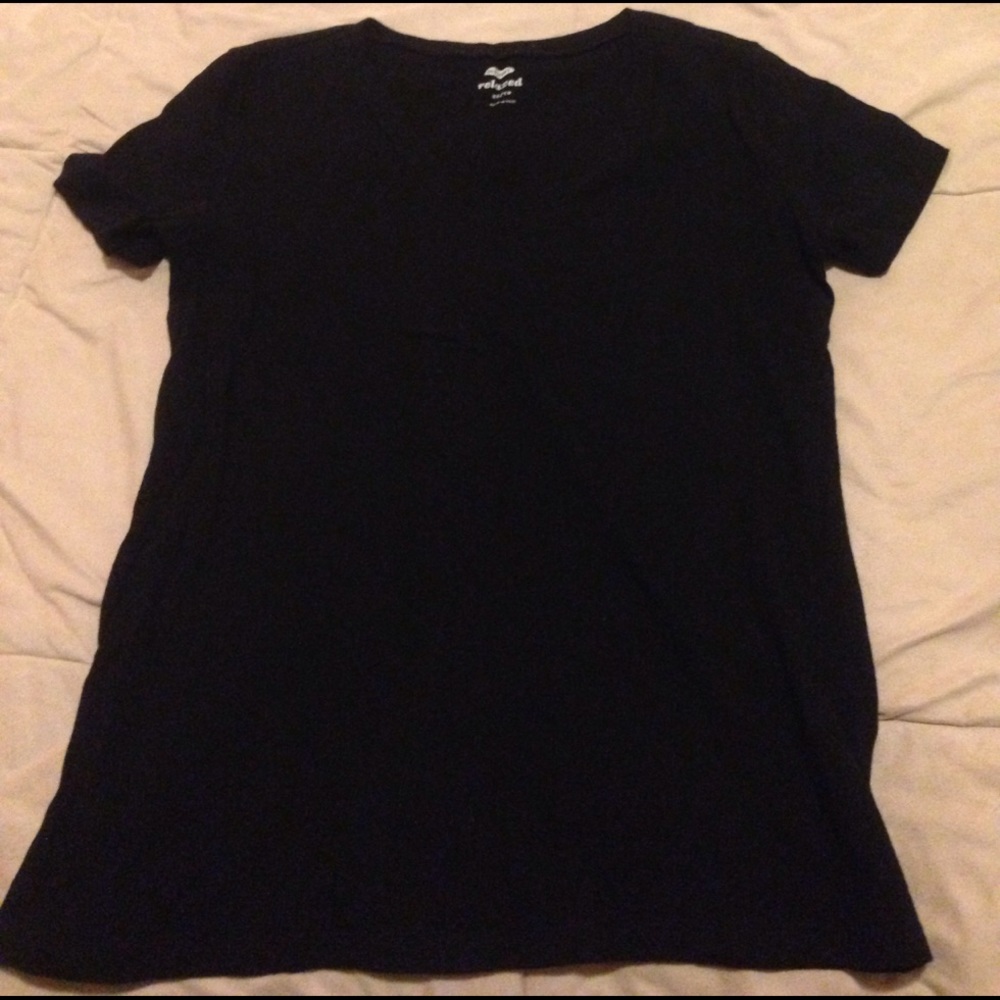 Old Navy Relaxed V-neck Tee