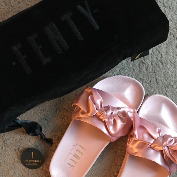 Fenty puma bow slide 7.5 NWT - Picture 1 of 1