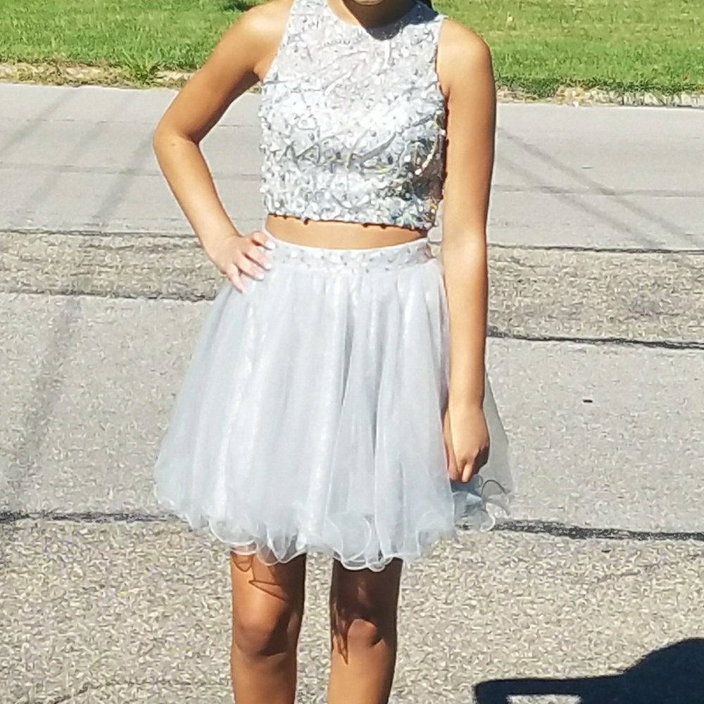 Beautiful prom/Homcoming formal dress.