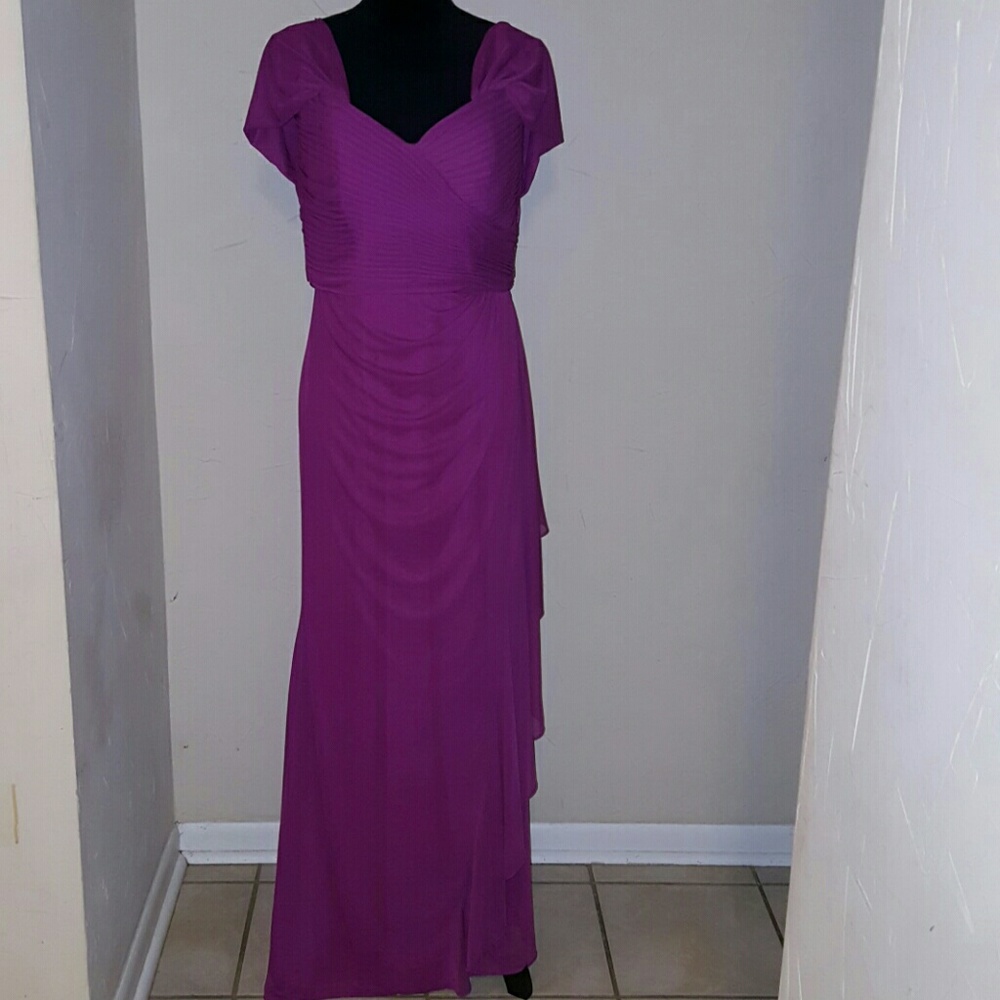 Formal/Special Occasion  Dress