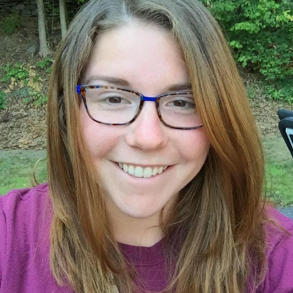 Meet your Posher, Abigail