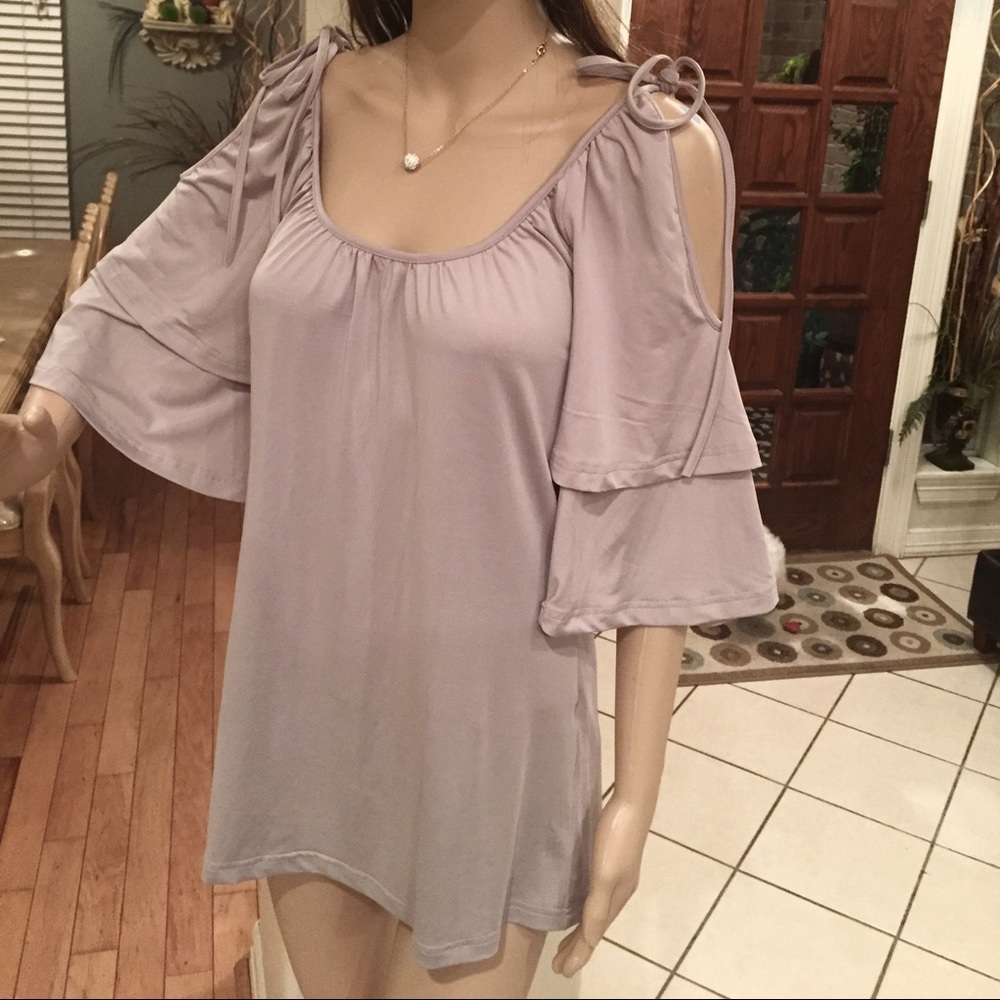 Open shoulder Blouse