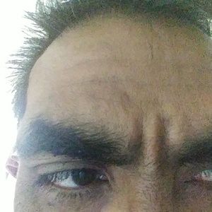 Meet your Posher, Alvaro