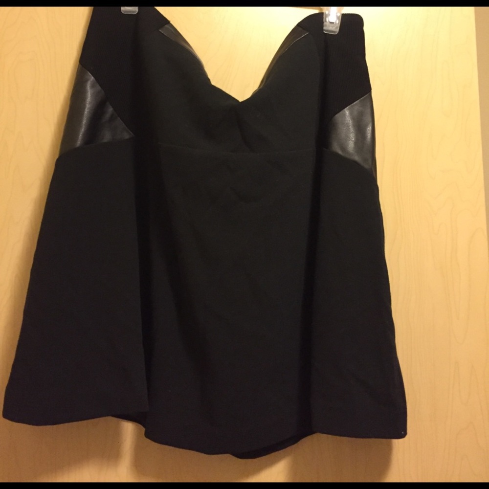 black skirt golden zipper in the back