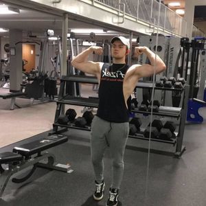 Meet your Posher, Cameron