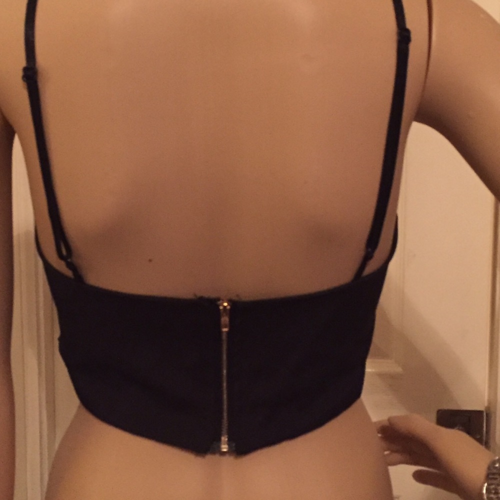 New crocheted black crop top. Very sexy - Picture 2 of 2