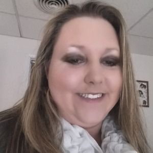 Meet your Posher, Becky