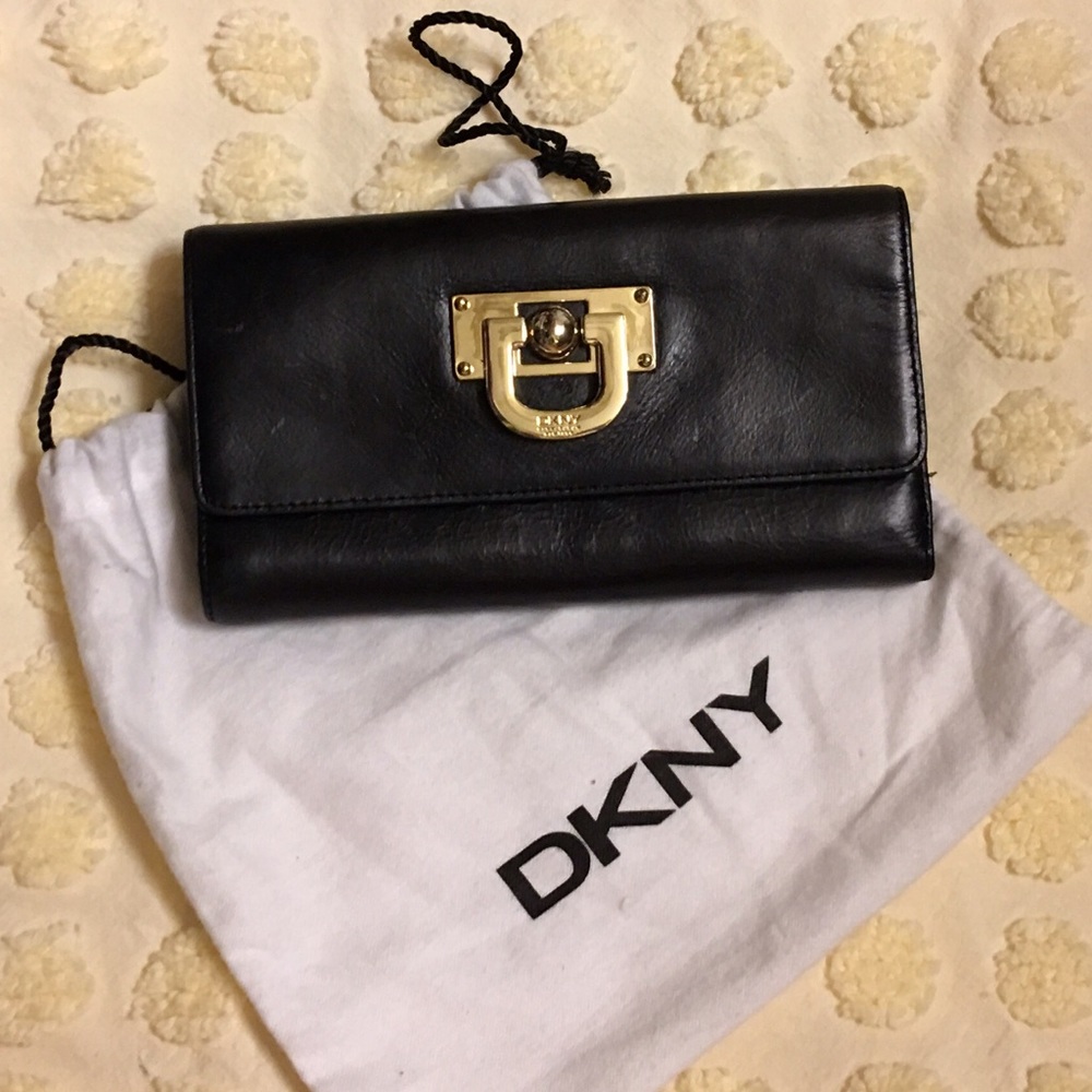 DKNY Leather Checkbook Walletl
