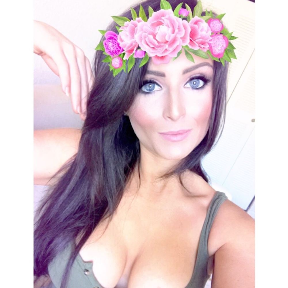 Meet your Posher, Lacey