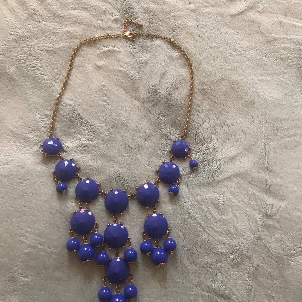 Statement necklace