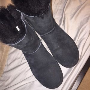 Black Bailey Bow UGGs