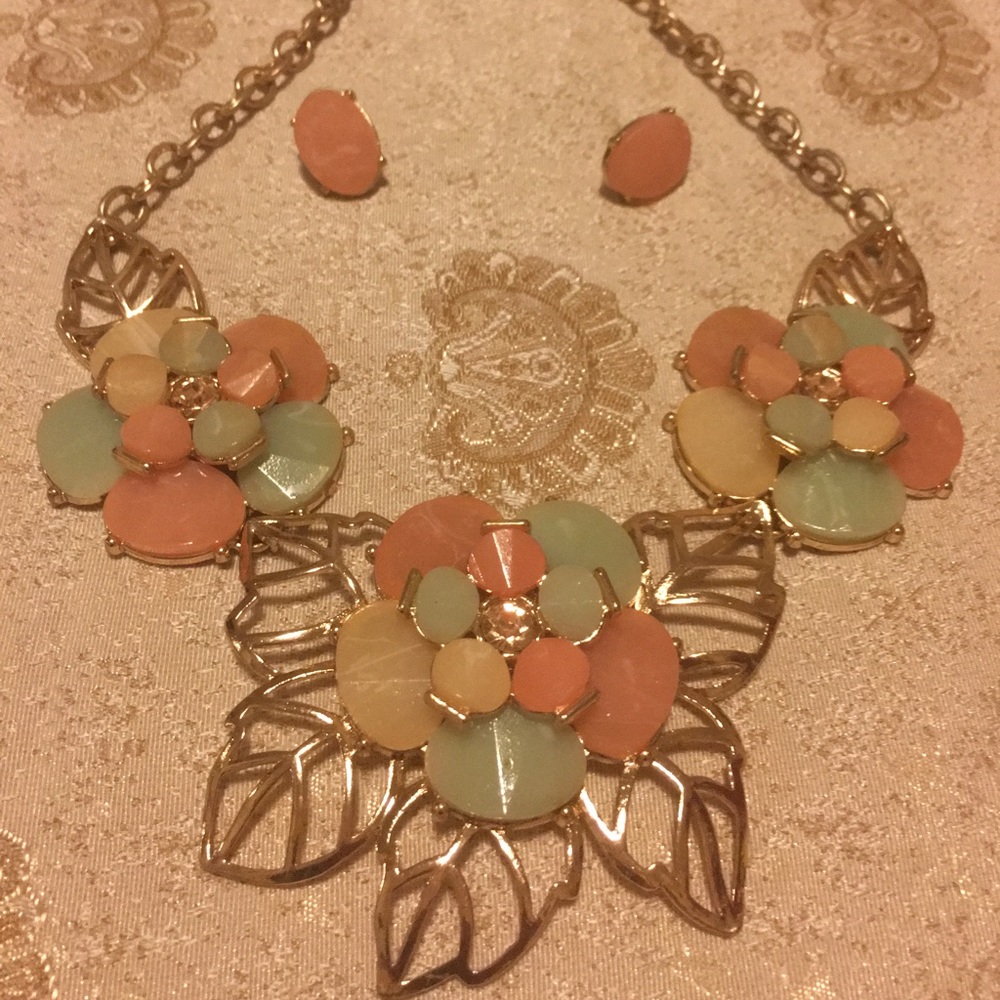 Beautiful set with nice colors for spring