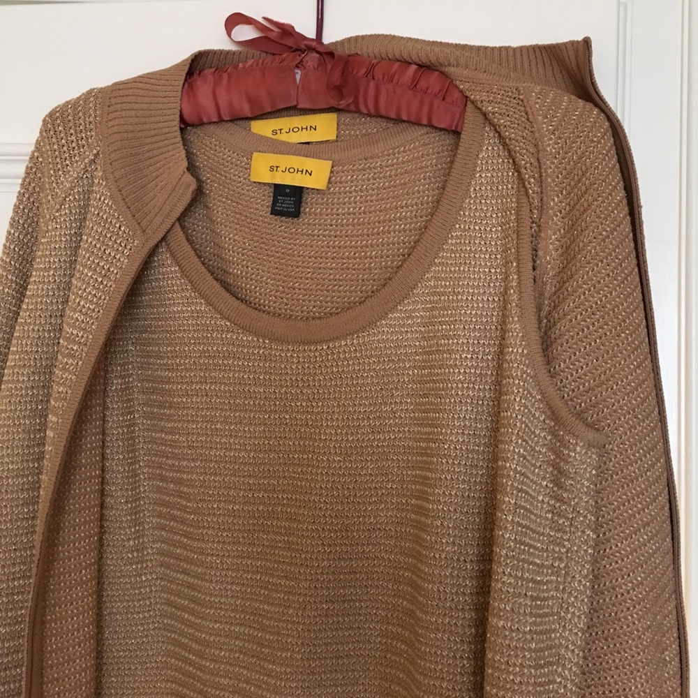 Beautiful St John sweater set. Worn once! Medium.