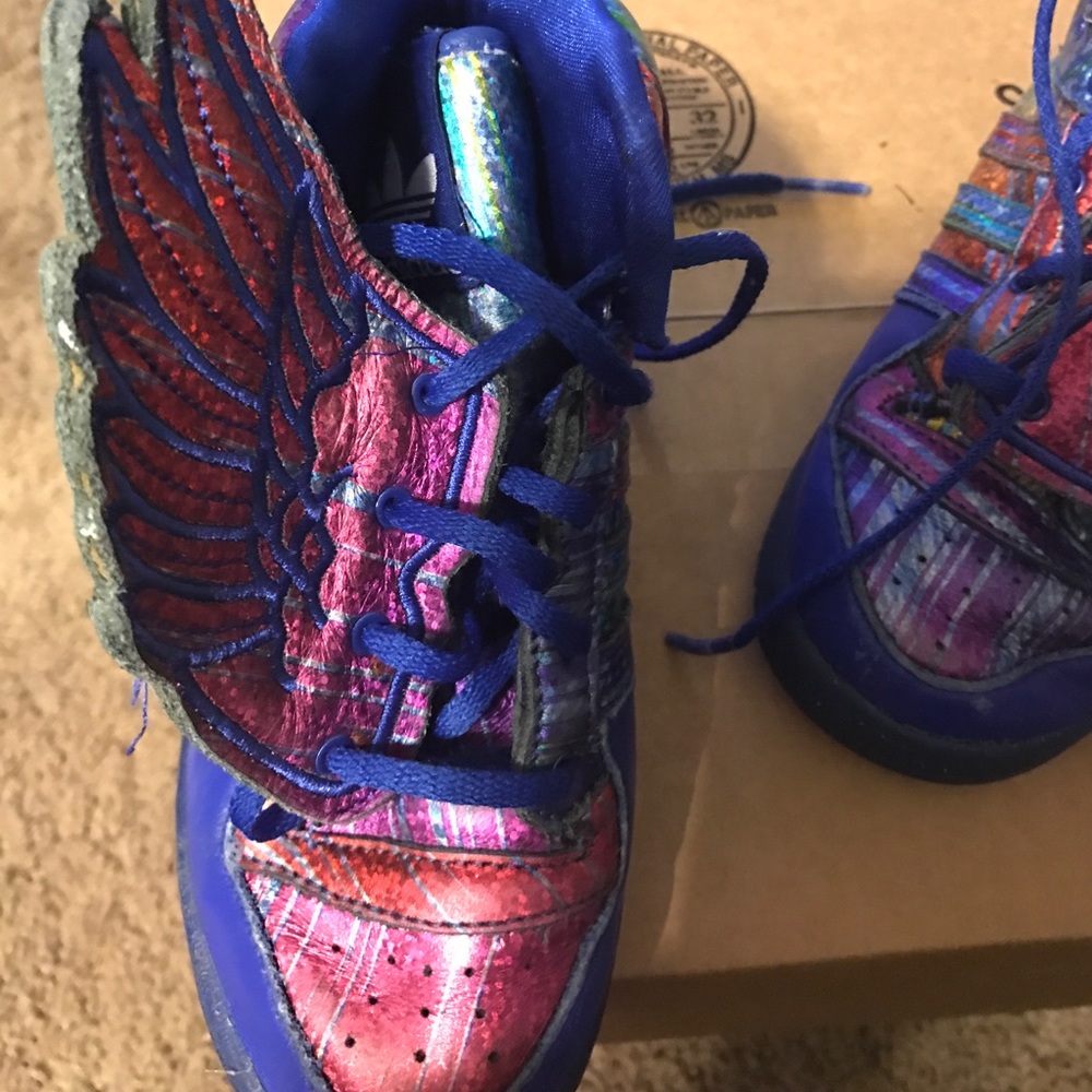 Adidas sneaker for toddler boy