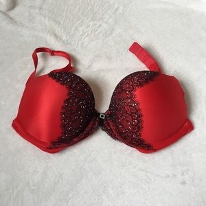 VS miraculous plunge bra