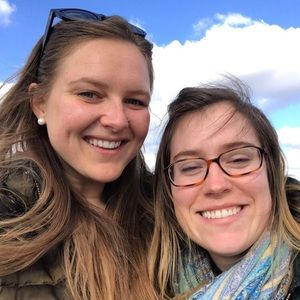 Meet your Posher, Caroline