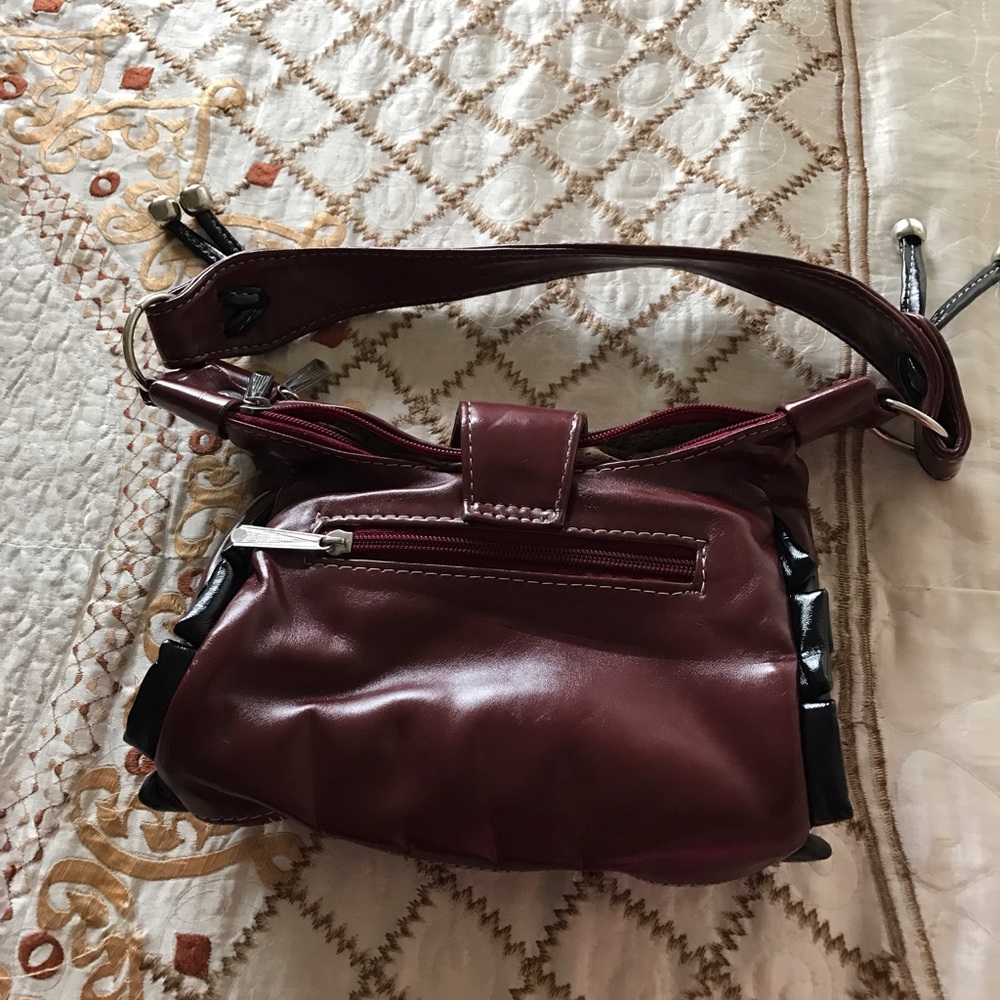 Purses - Picture 2 of 3