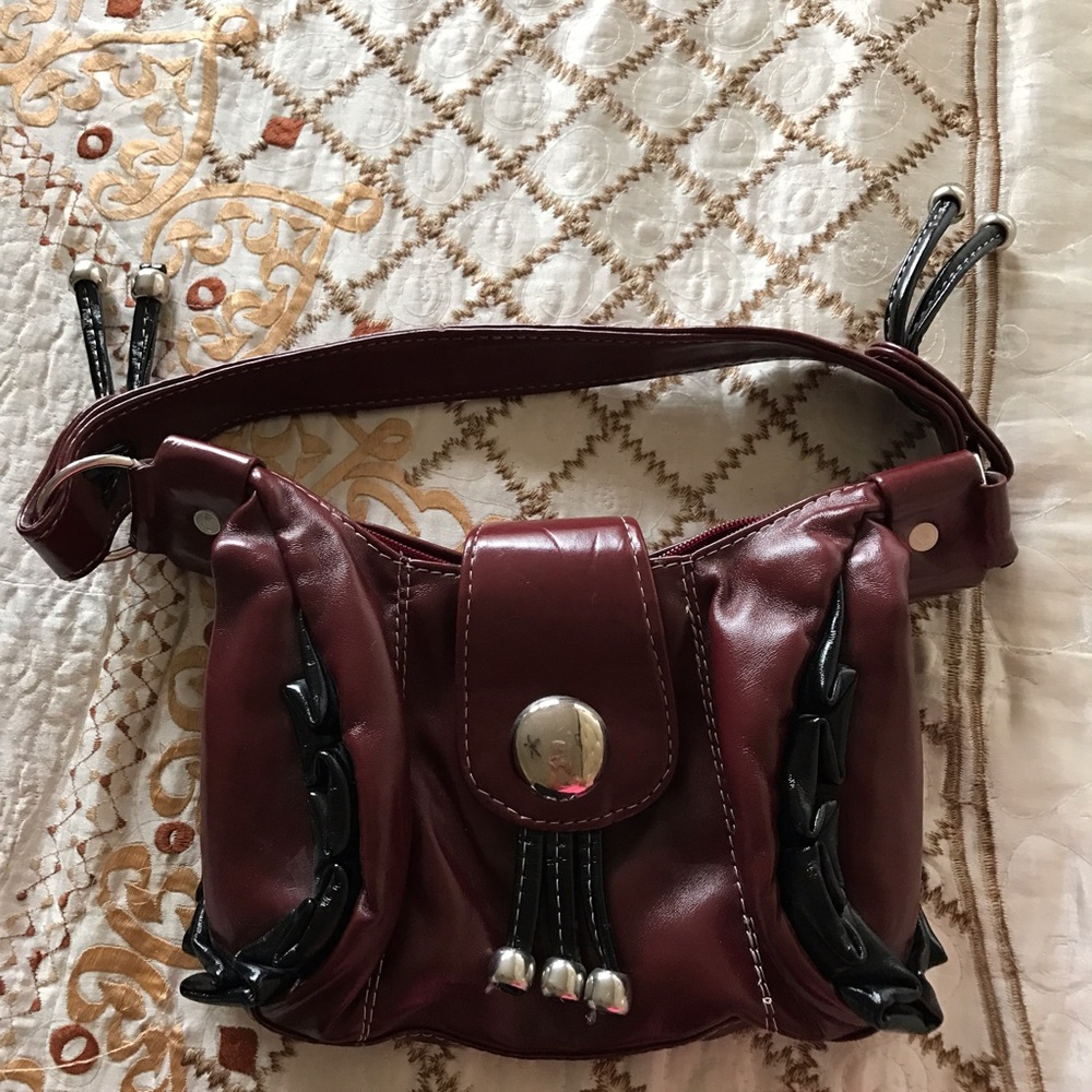 Purses - Picture 3 of 3
