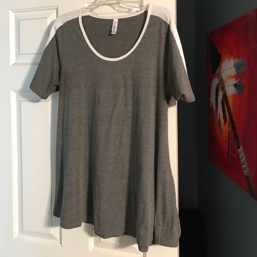 Lularoe medium grey perfect.