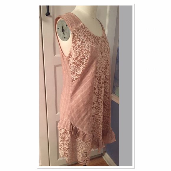 Blush Lace Asymmetrical Tunic Top w/Ruffles - Picture 4 of 5