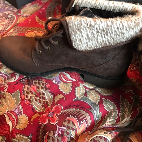 Booties - Picture 4 of 4