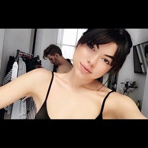 Meet your Posher, Taylor