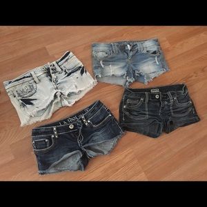 4 pairs of shorts size 3