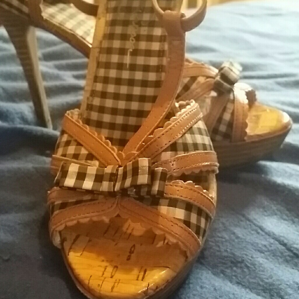 Jessica Simpson heels