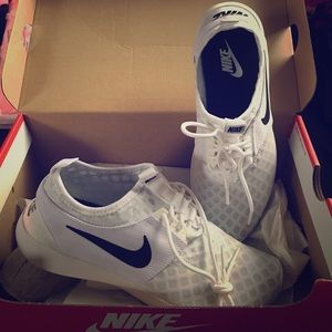 NIKE JUVENATE