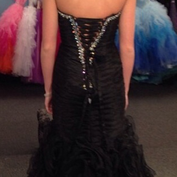 Prom/ Pageant Gown and earrings - Picture 3 of 4