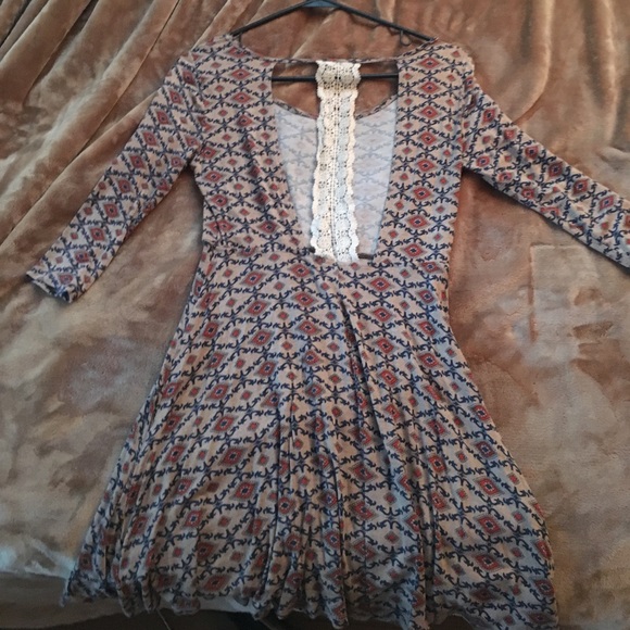 En Crème Patterned Dress with Open Back Size M - Picture 2 of 3