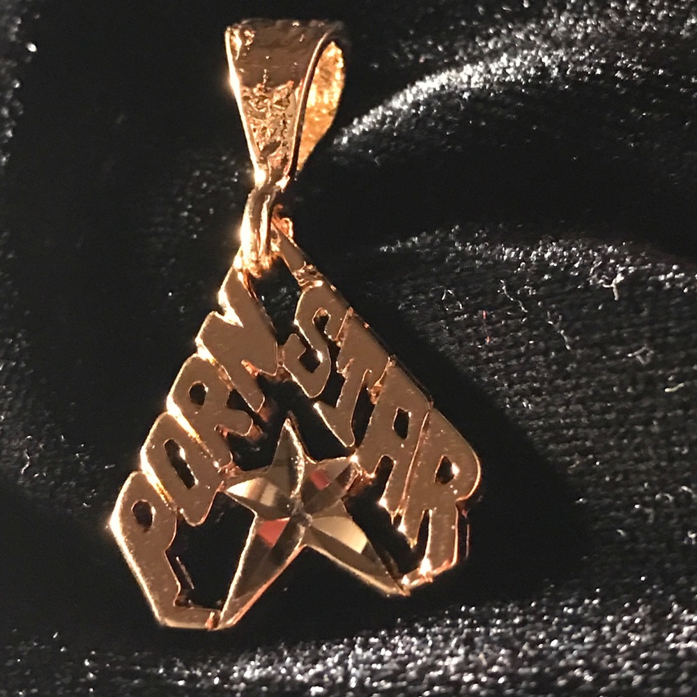 24KGL charm.
