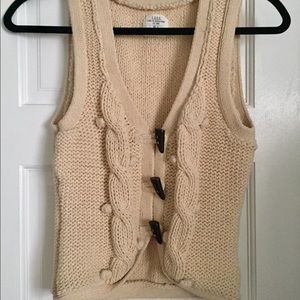 Knit vest